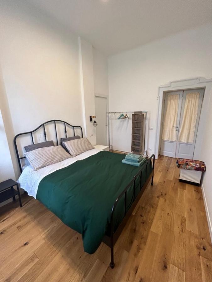 Gam Gam Isola Room Rent Milánó Kültér fotó