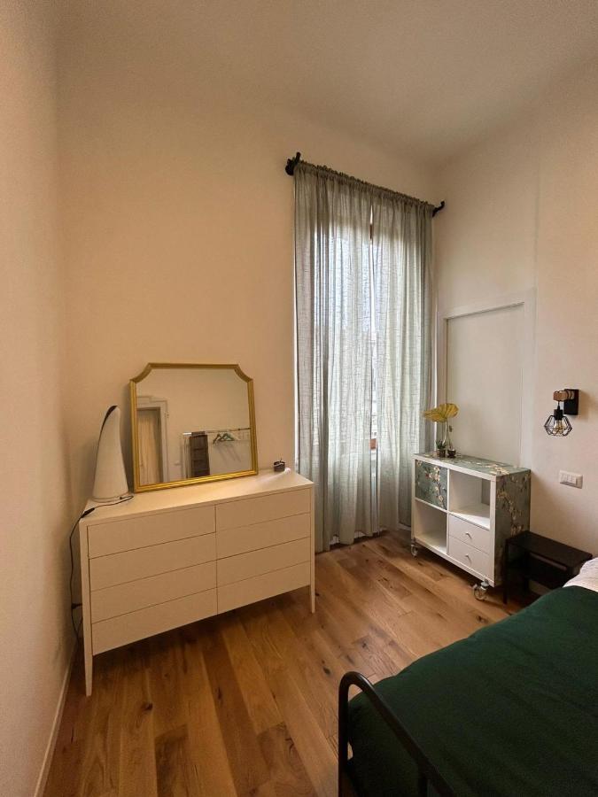 Gam Gam Isola Room Rent Milánó Kültér fotó